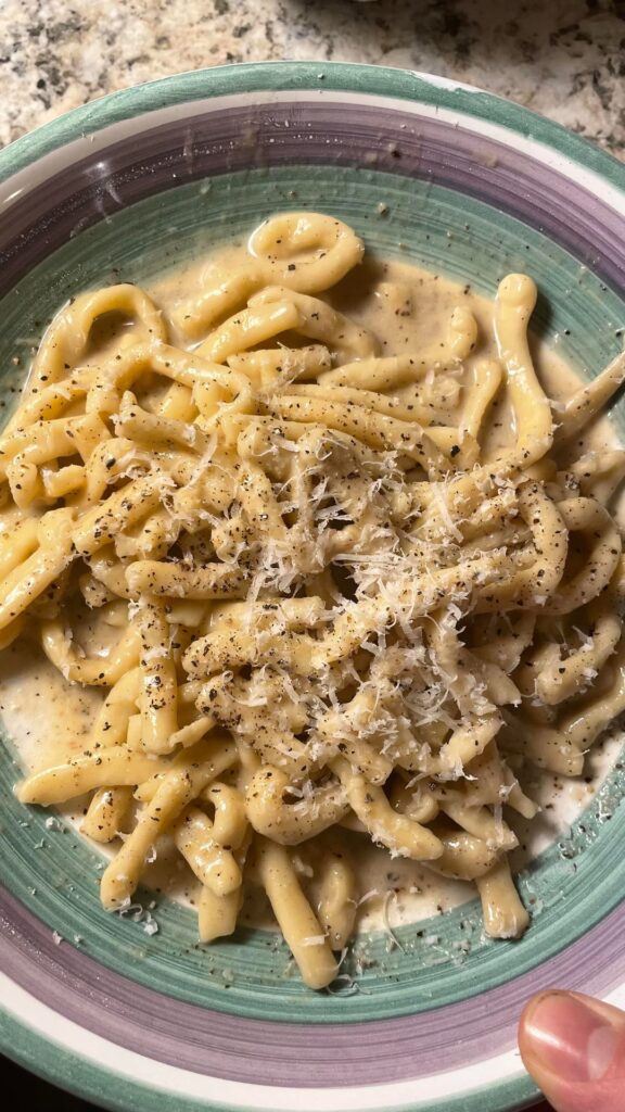 Cacio e Pepe with short bucatini