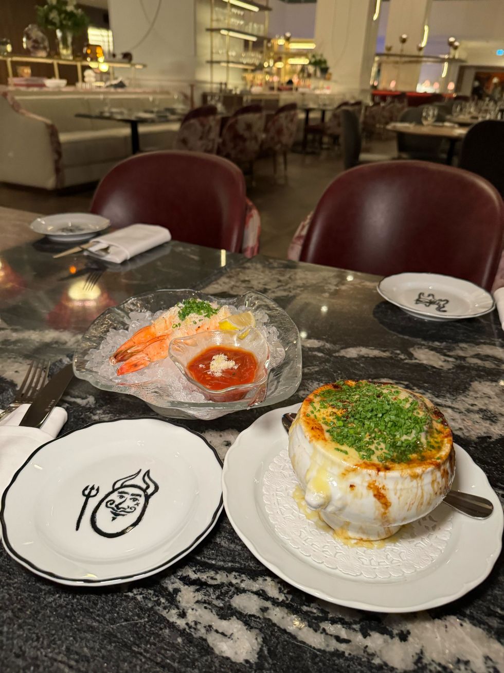 Jumbo shrimps and french onion soup.