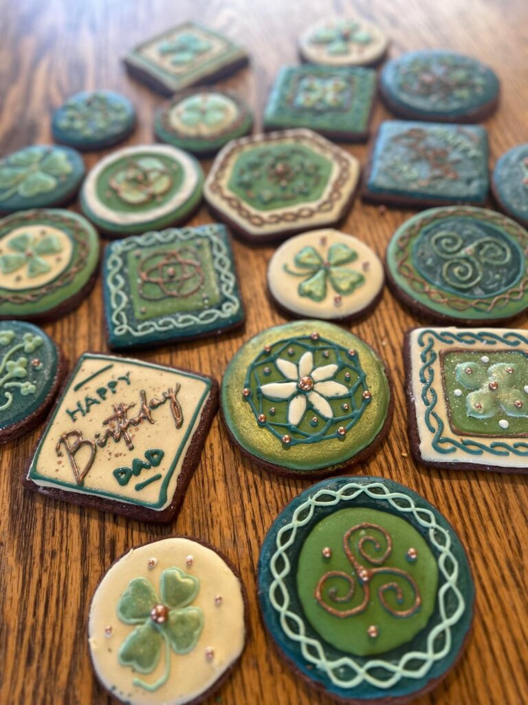 Celtic knot inspired St. Patrick’s day cookies