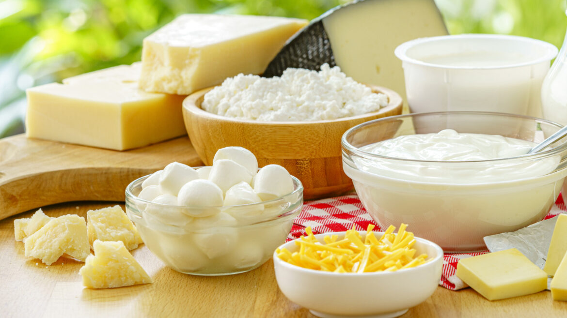 The Costco Kirkland Cheese So Good Customers Ditch Their Pre-Shredded Rule