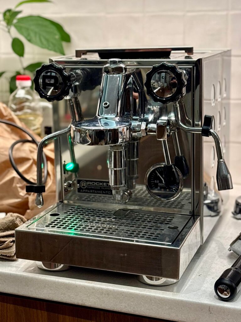 [Rocket Appartamento] Bought a used machine today. This is what came out of it. Please clean your machines.