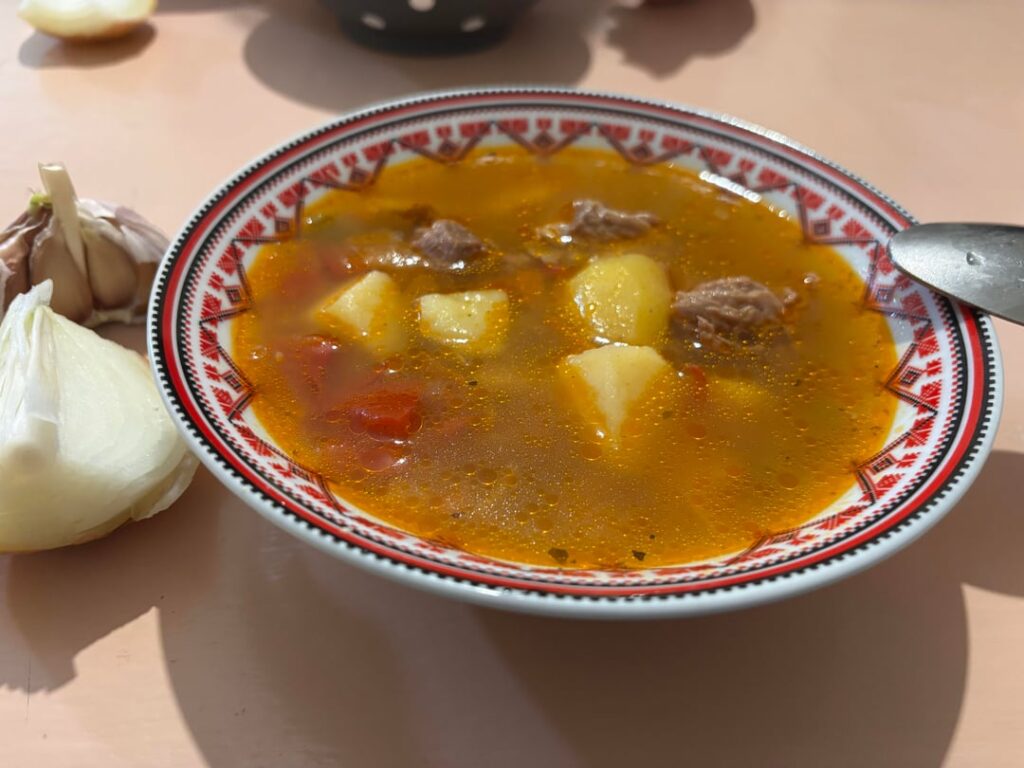 [I ate] Today's lunch in my military unit somewhere in Ukraine: soup with meat and vegetables (potatoes, paprika, carrots), chicken stew with potatoes, Olivier and cabbage salads