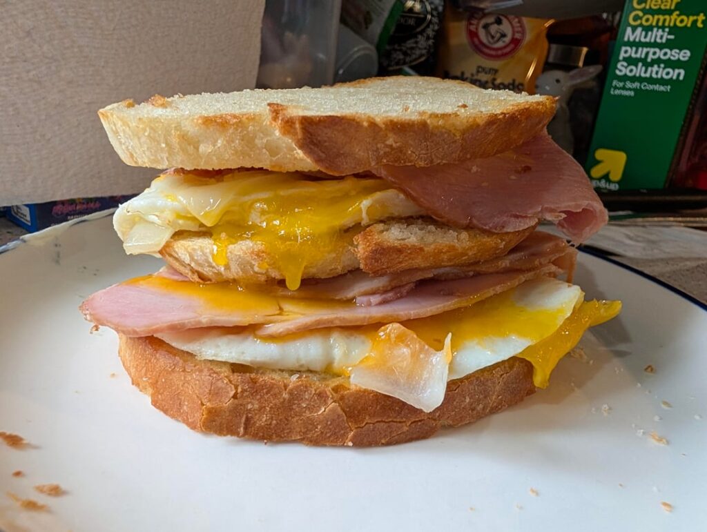 Ham, egg and cheese sammy