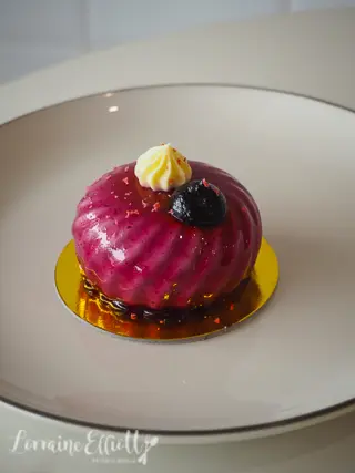 Madame & Yves, Clovelly