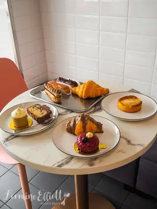 Madame & Yves, Clovelly