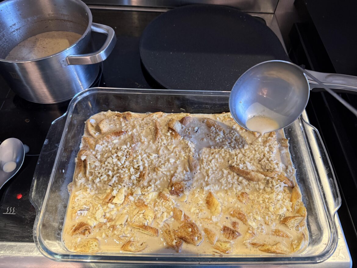 Made an oat milk Umm Ali for a Ramadan iftar tonight.