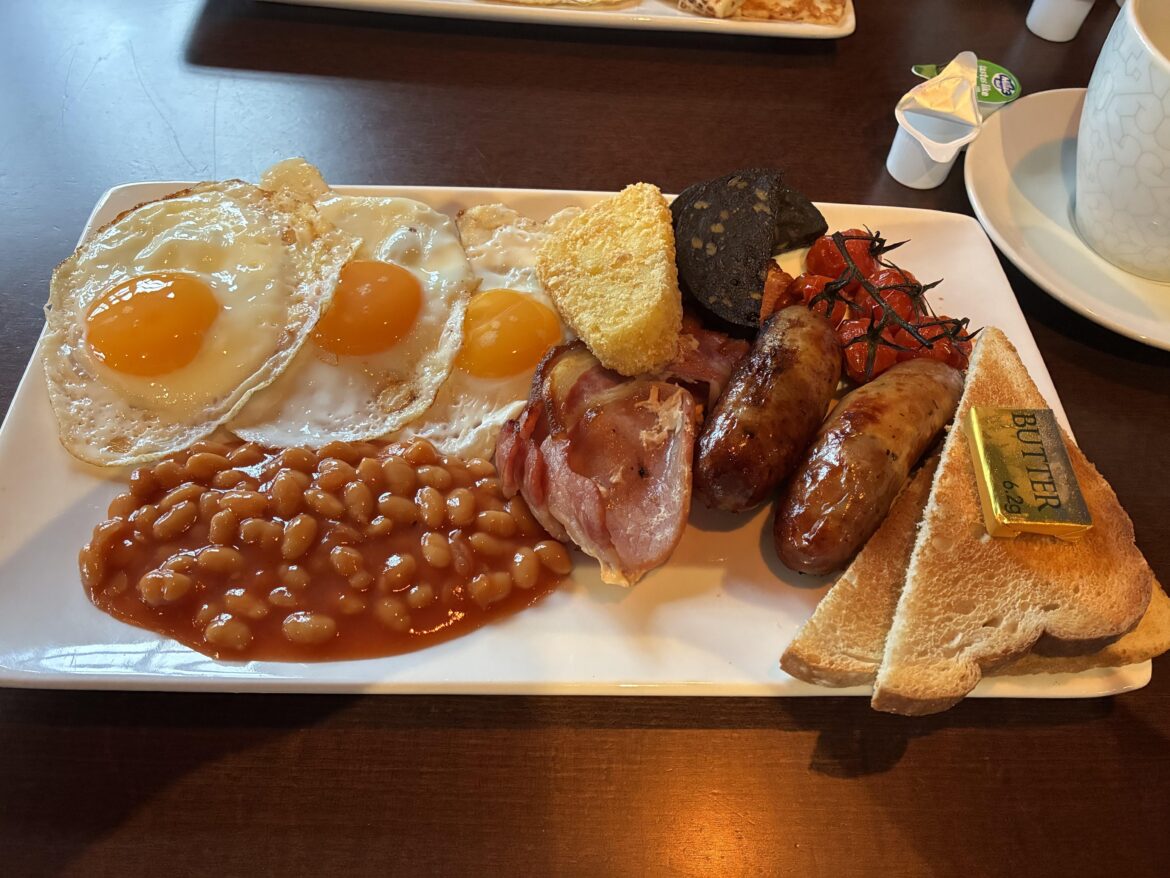 Sunday morning Pub fry up