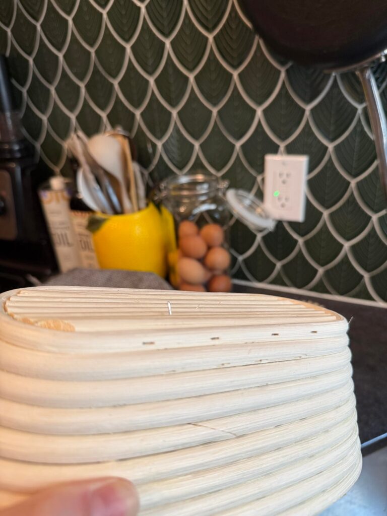 New banneton, smacked the bottom to knock out any dust and this thing came with a complimentary hand piercer. Drew blood. New banneton, smacked the bottom to knock out any dust and this thing came with a complimentary hand piercer. Drew blood.