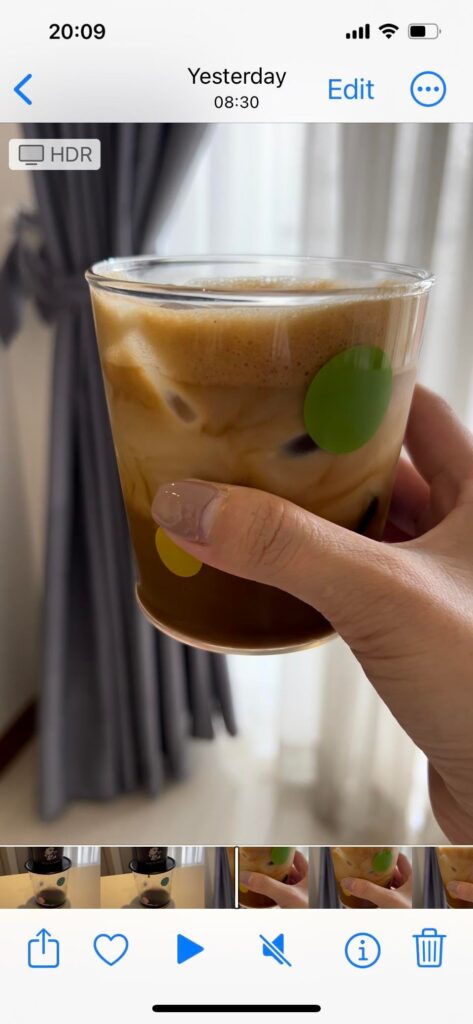 Vietnamese iced coffee with milk 🤤