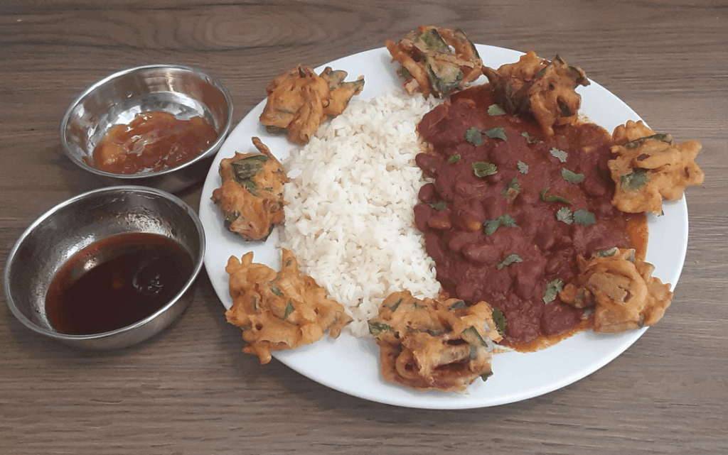 Rajma Chawal & Veg Pakoras with Plum & Mango Chutney