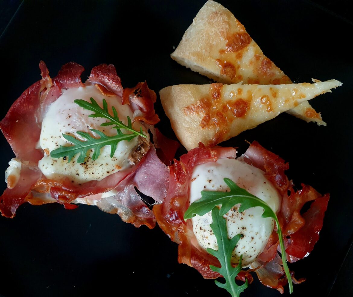Eggs in ham & cheese foccacia [OC]