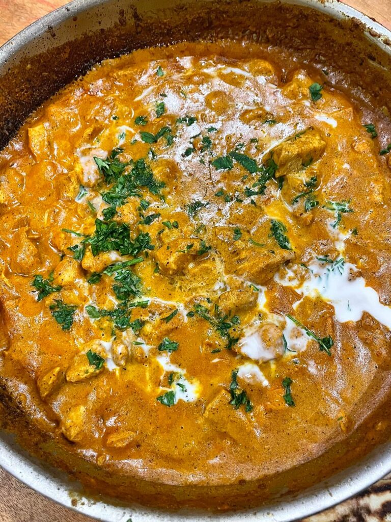 15 min Homemade butterchicken with garlic naan