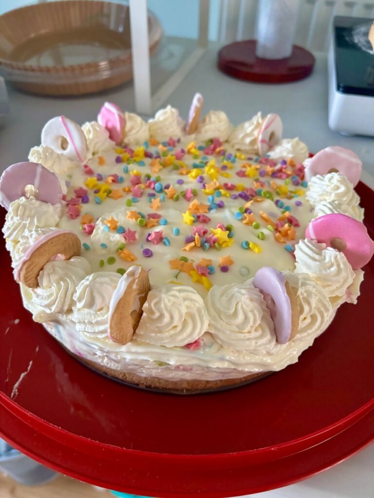 My birthday cheesecake I made! 🎂 🌈