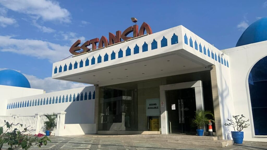 Picture PICKUP COFFEE - Estancia Resort Hotel Tagaytay City Cavite Philippines