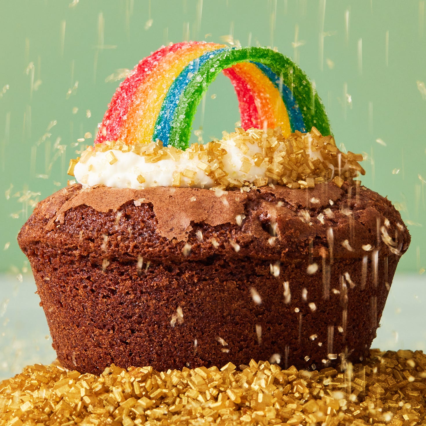 pot o gold cups with sprinkles