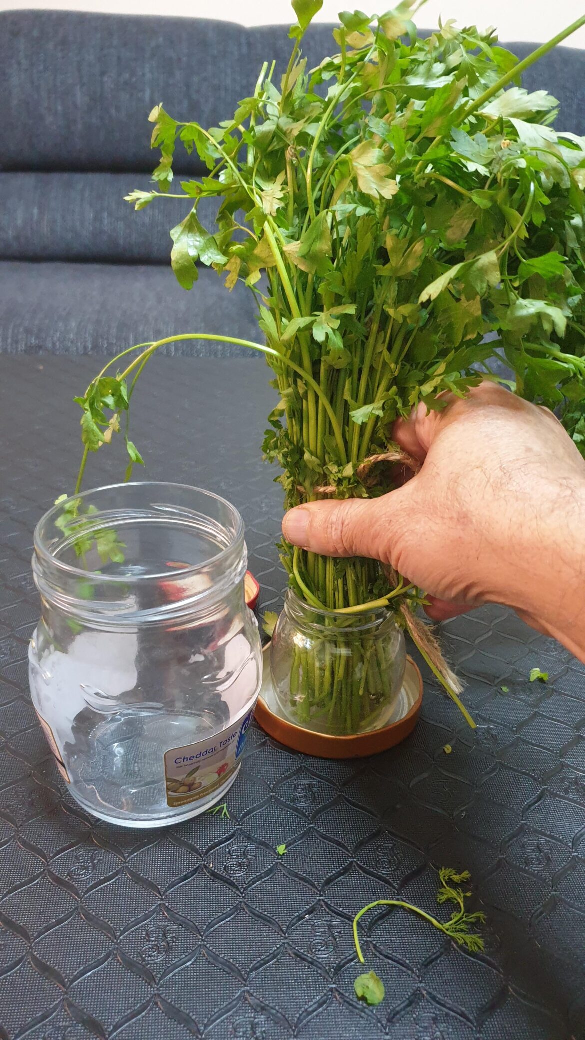 3 Simple Hacks to Keep Your Herbs Fresh for Weeks 🌿. Damp Paper Towel, Zipper Bag and The "Upside-Down Greenhouse" (Jar-in-Jar Method).