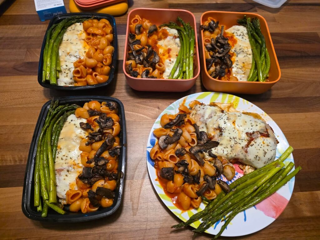 Chicken parm, pasta w/ tomato sauce and mushrooms, and asparagus. Next 4 days of dinners!