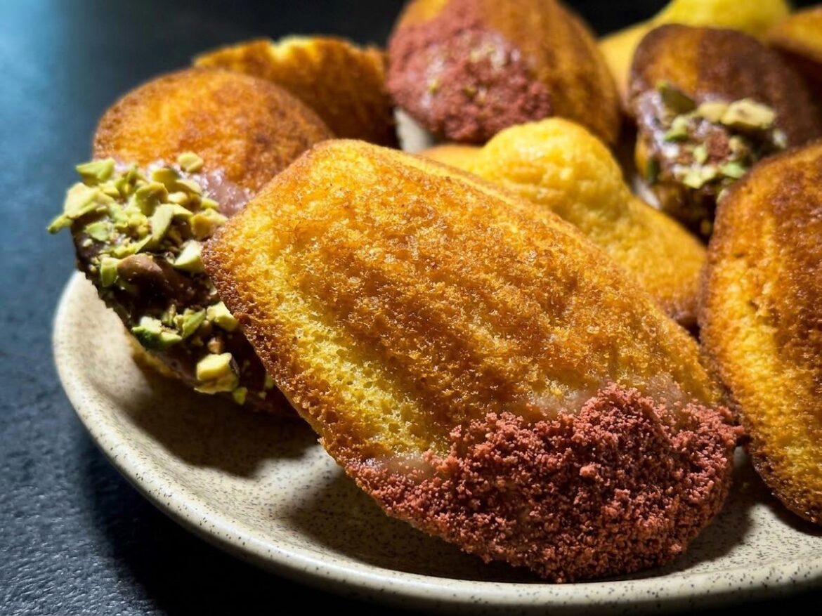 Made classic French Madeleines and managed to master the hump