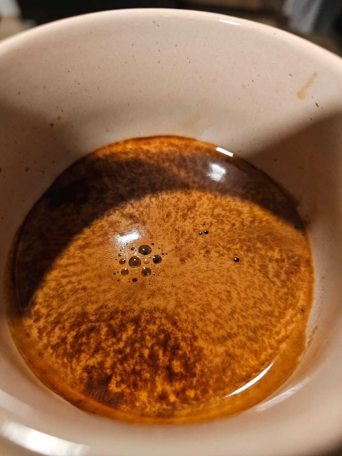 Never seen a Kenya bean pull like this. 1st shot from a fresh bag.