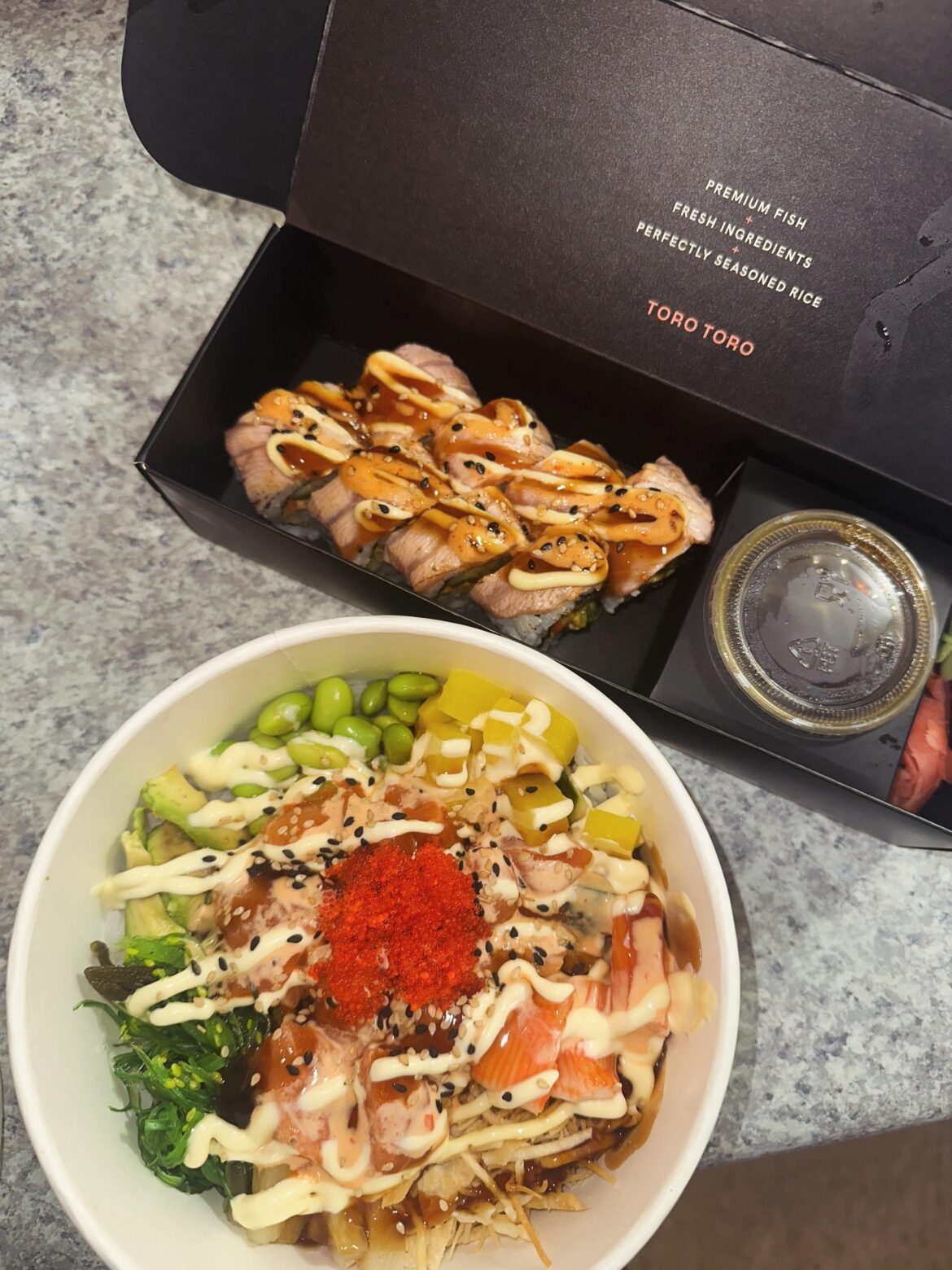 Poke bowl + the Crouching tiger roll (seared salmon shrimp tempura) 🍤