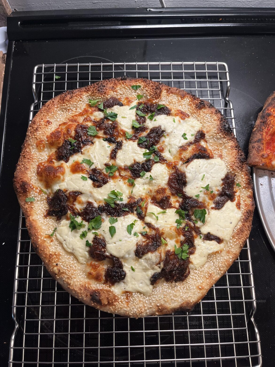 Caramelized onion pizza