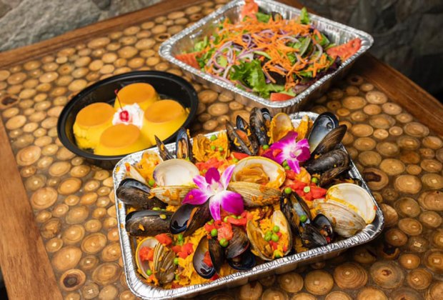 Sangria 71 serves Christmas dinner on Long Island