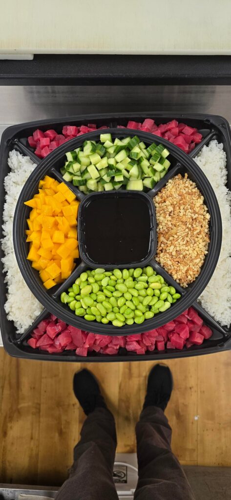 I made a poke bowl party tray 😁