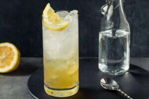 sparkling water cocktail