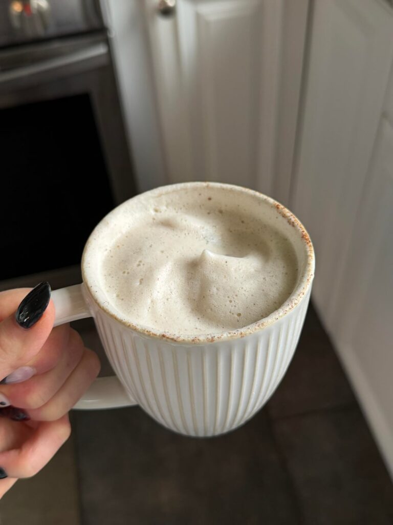 the dreamy London fog that’s been getting me through 🌫️✨