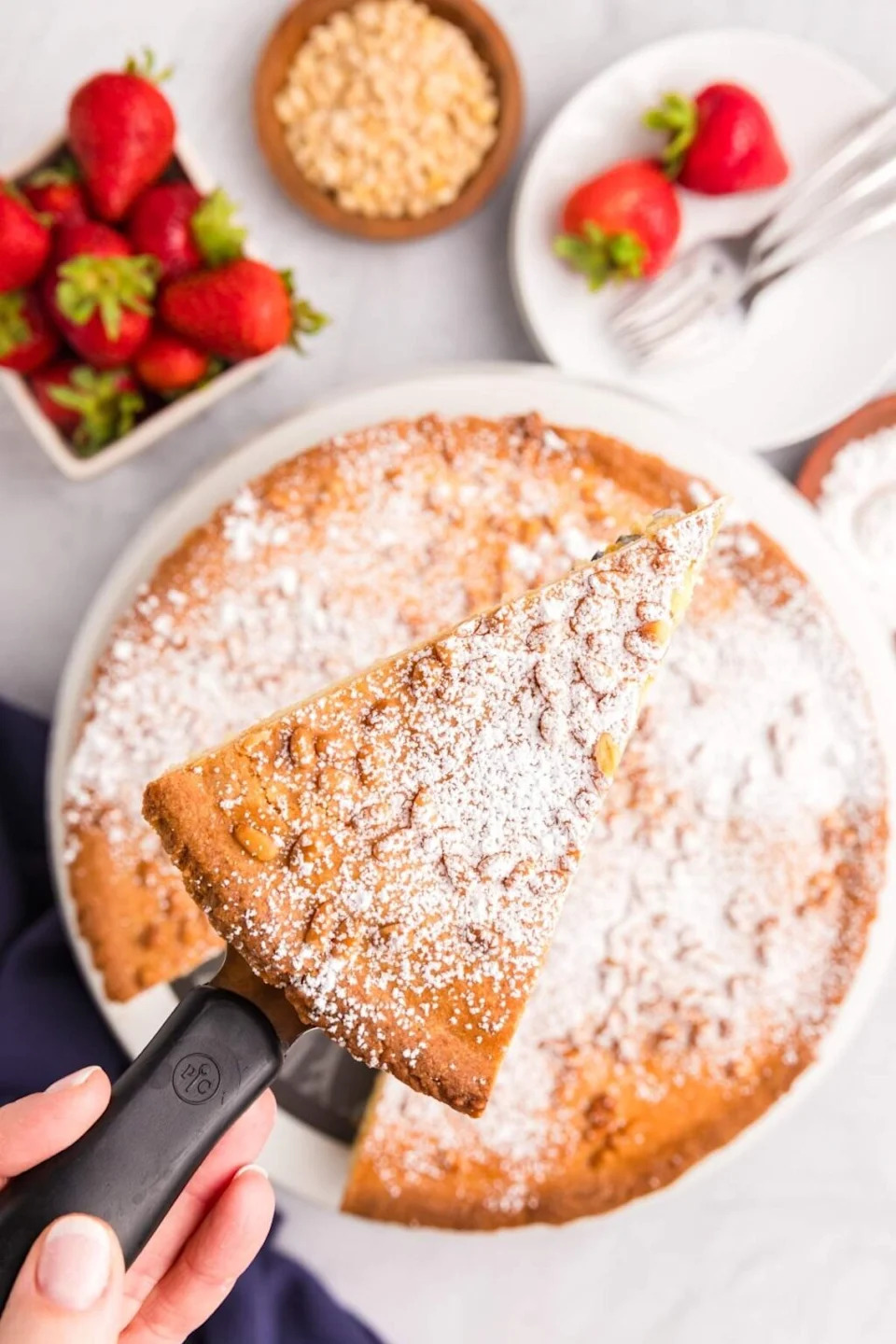 Torta della Nonna - Photo Credit: xoxoBella.