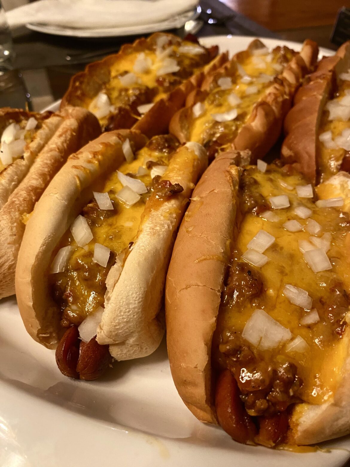 [Homemade] Chili dogs
