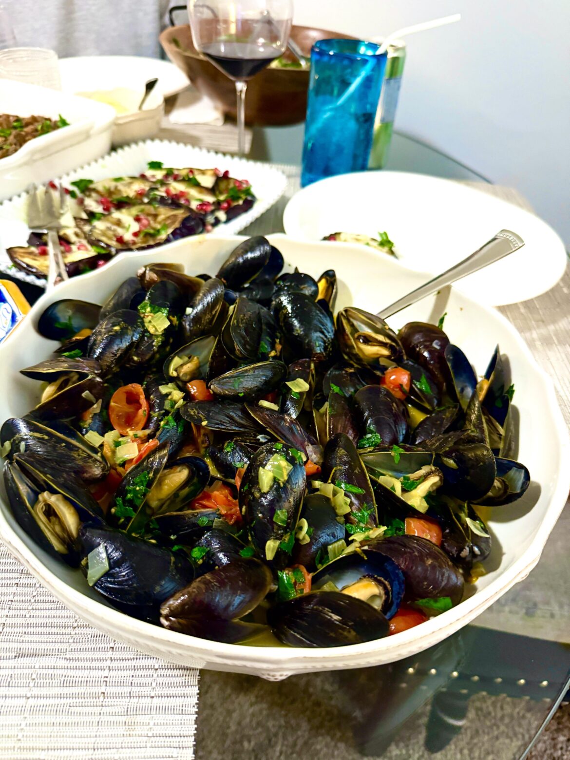 Saffron White Wine Mussels