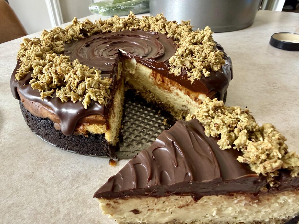 My take on a Dubai Chocolate Cheesecake
