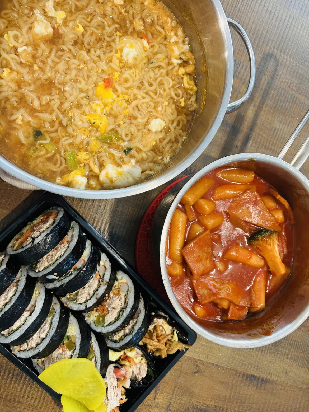 Nothing beats a bunsik meal on the weekend