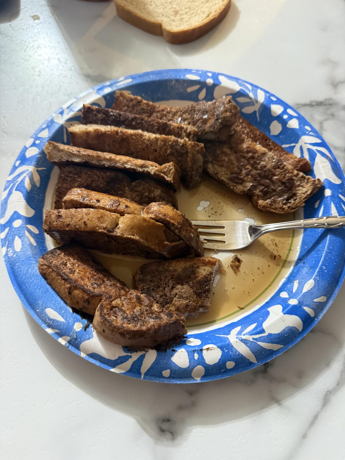290 calorie French toast for breakfast