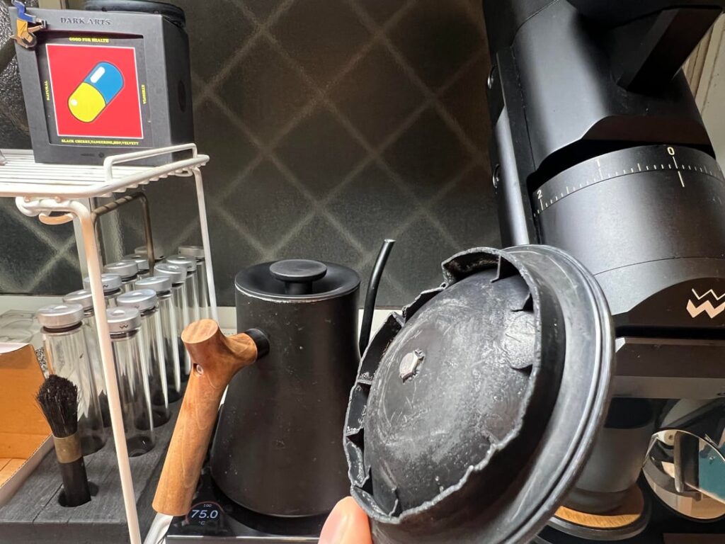 FELLOW STAGG EKG PRO — Lid issues, on my 2nd replacement, 3rd lid in 22 months. WTF.