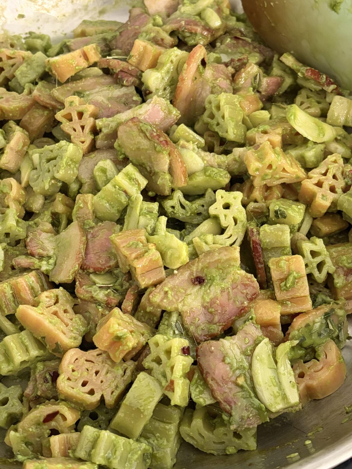 Easy Spinach Pesto Pasta 🌿