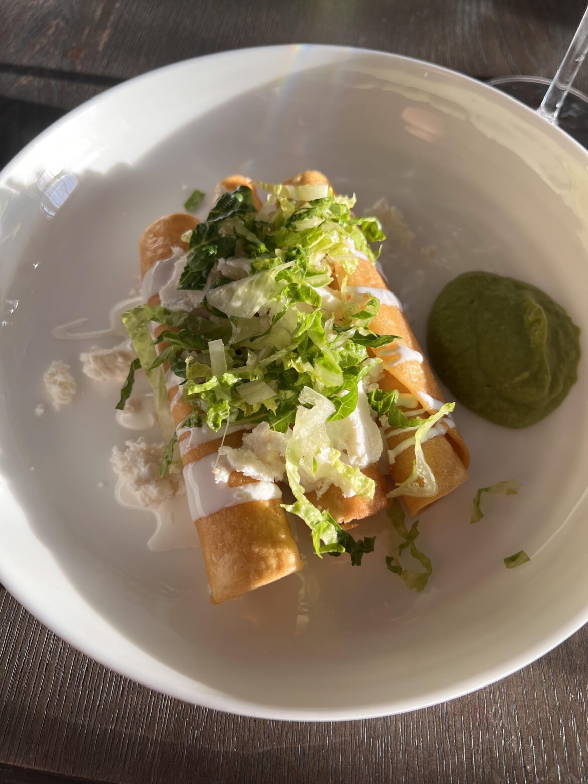 Tacos dorados with avocado salsa✨
