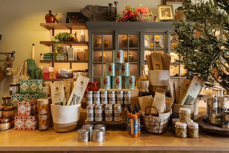 Pastaria Vivi officially opened in Encinitas, offering fresh pasta, ready-to-cook meals and specialty Italian goods under one roof. (Credit: Kimberly Motos)