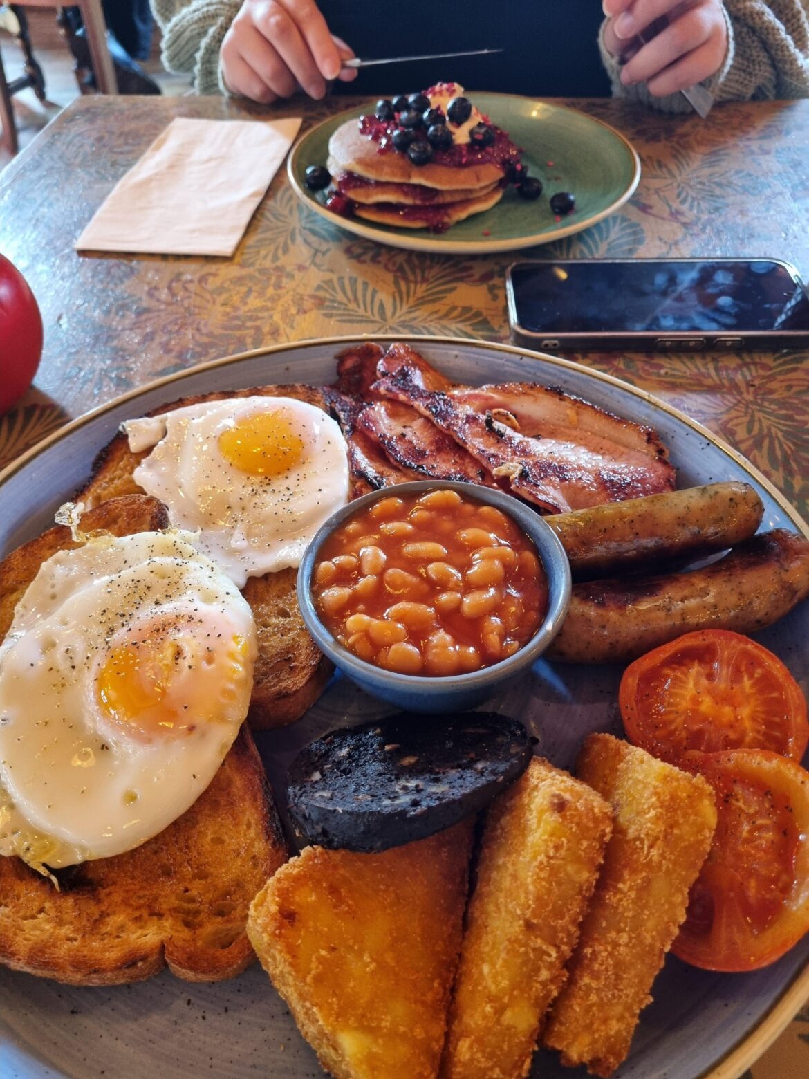 £16, Teatro Lounge, Clevedon