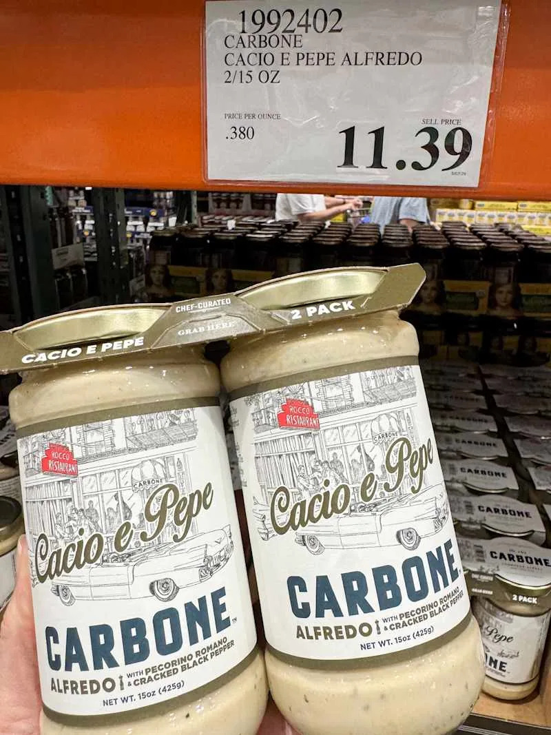 Carbone Cacio E Pepe Alfredo Sauce.