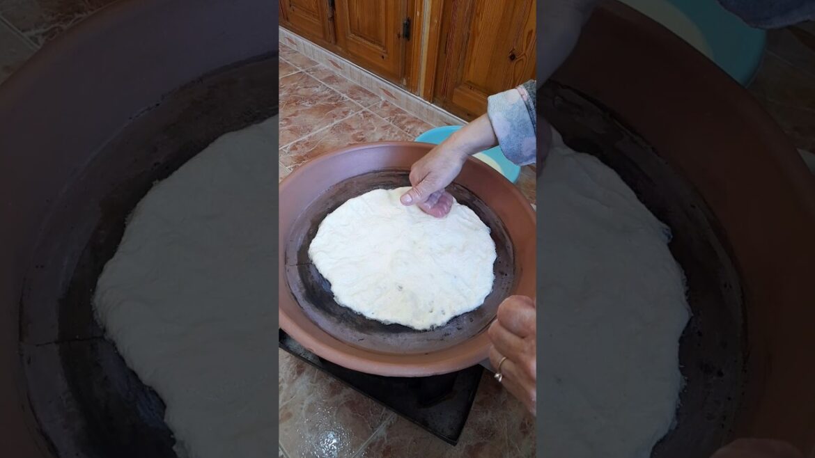 #AlgerianFood  #TraditionalCooking #FoodieVibes #BreadMaking #Homemade #NorthAfricanFood #Cooking