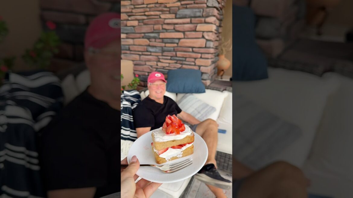 BAKING FOR DAD! episode 2: strawberry shortcake!!! #recipe #highprotein #lowcarb