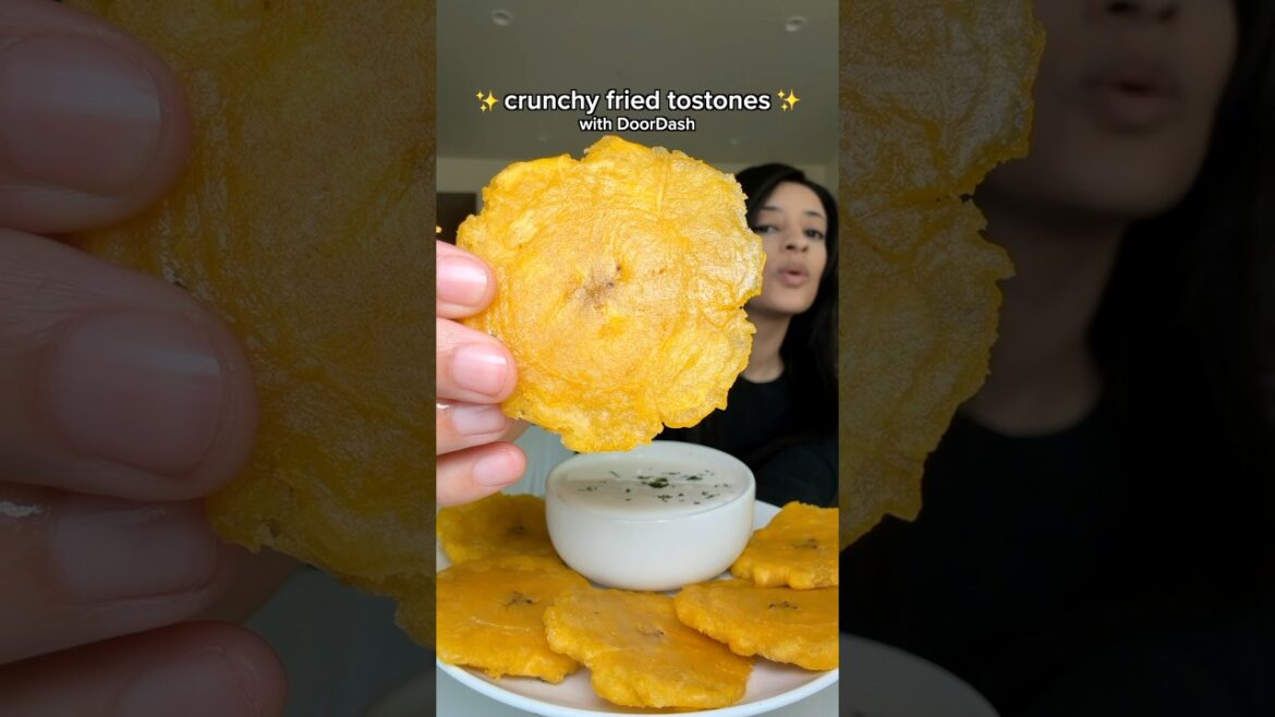 Making crispy fried tostones plantains with ingredients delivered through @DoorDash #DoorDashPartner