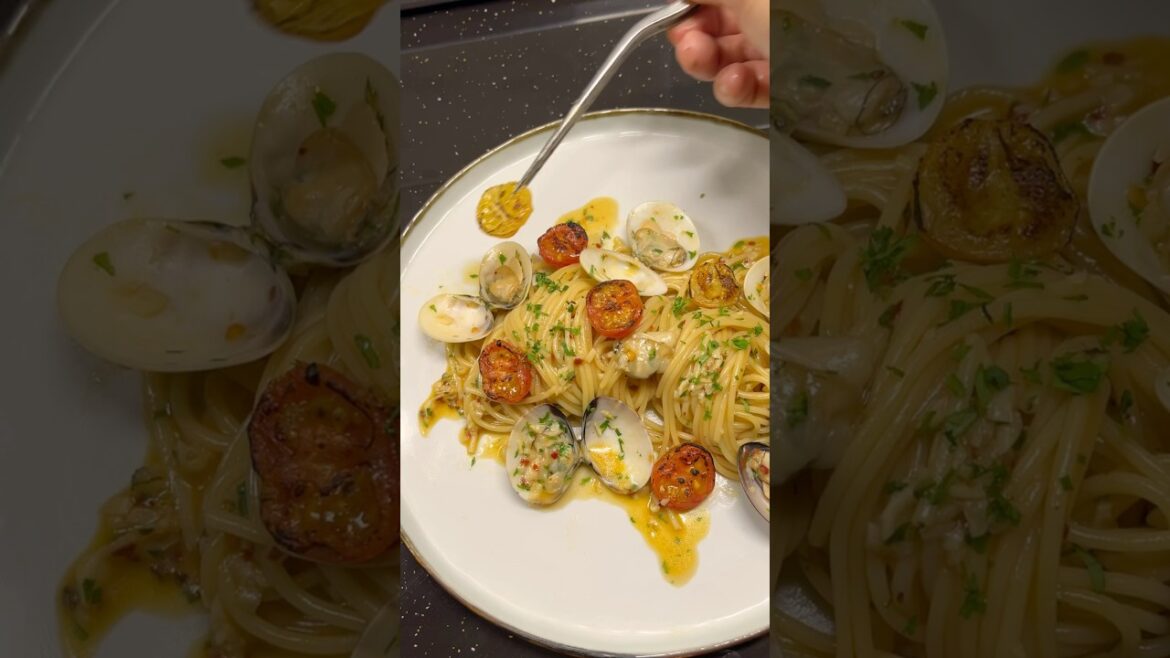 Mikeitnice, Episode 1 | Spaghetti aglio olio with clams and cherry tomatoes Mikeitnice, Episode 1 | Spaghetti aglio olio with clams and cherry tomatoes