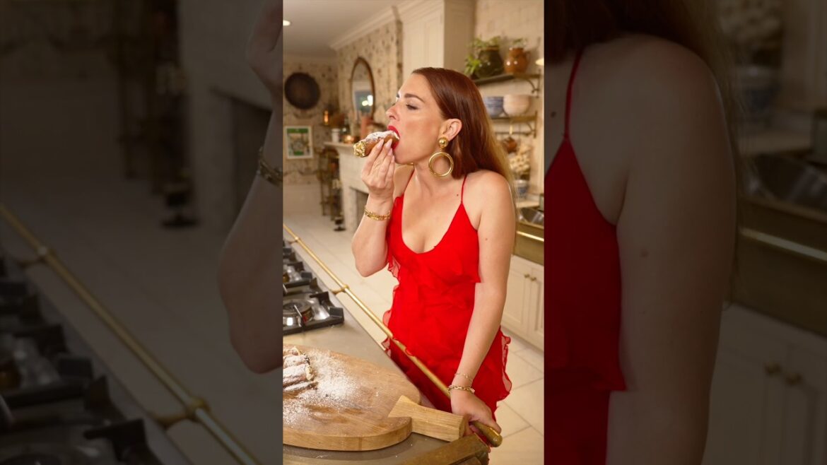 The REAL Sicilian Cannoli