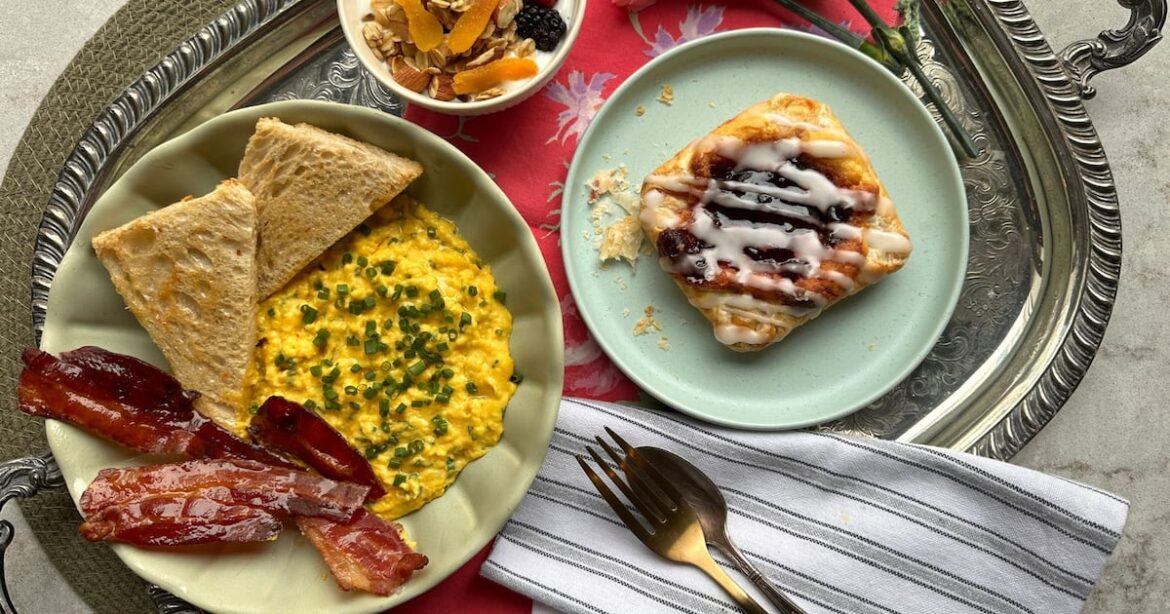Andrea Buckett's French Scrambled Eggs with Toast Points
