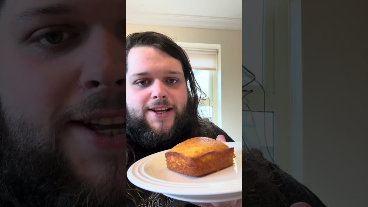 Irish man tries cornbread