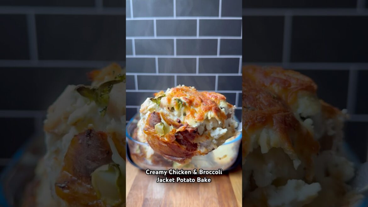 Creamy chicken & broccoli jacket potato tray bake but let’s make it healthier! #recipeoftheday #food