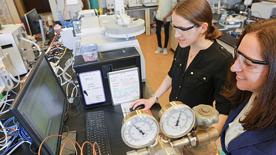 Ancient dirty dishes reveal decades of questionable findings